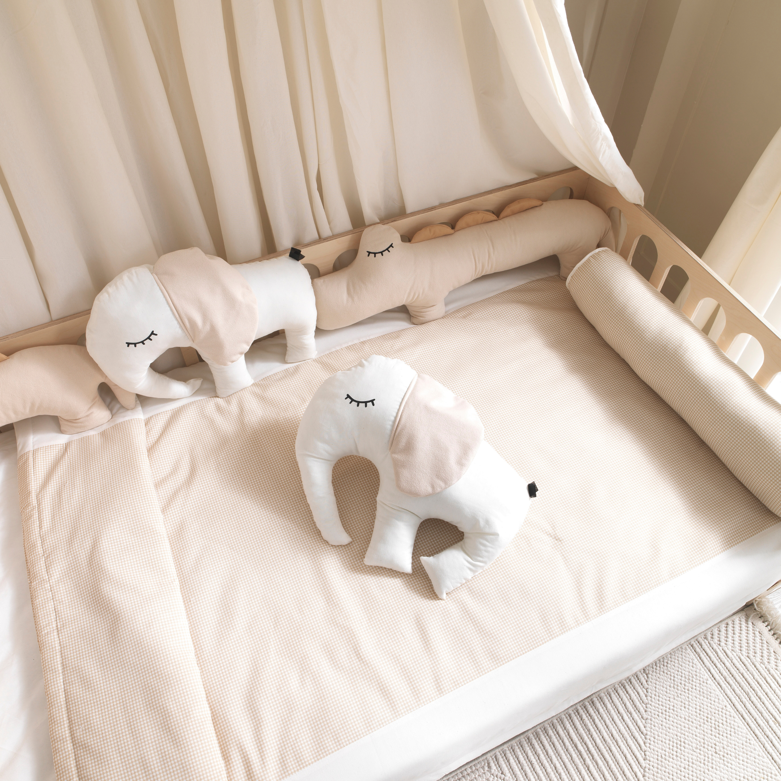 White Montessori Bedding Canopy and Sleep Set - Montoddler