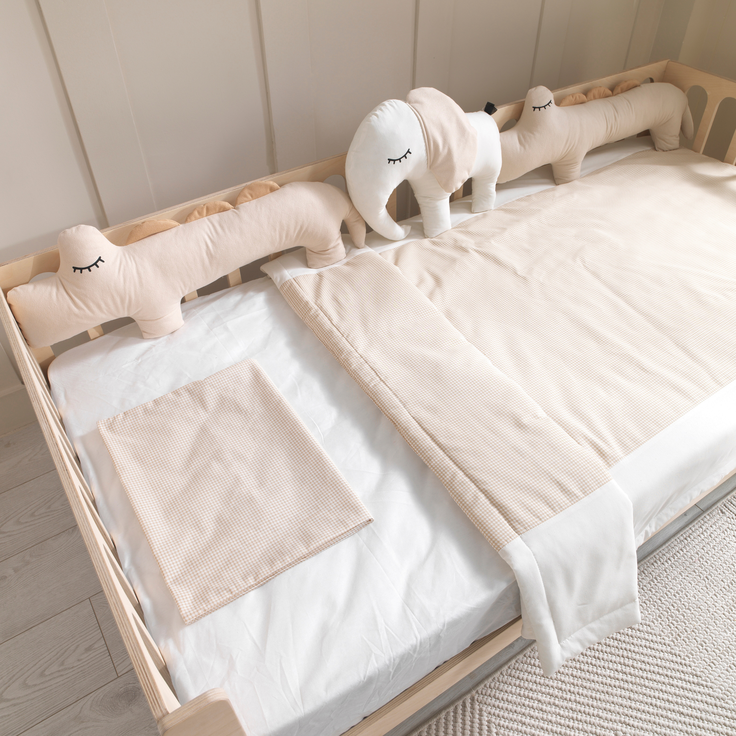White Montessori Bedding Canopy and Sleep Set - Montoddler
